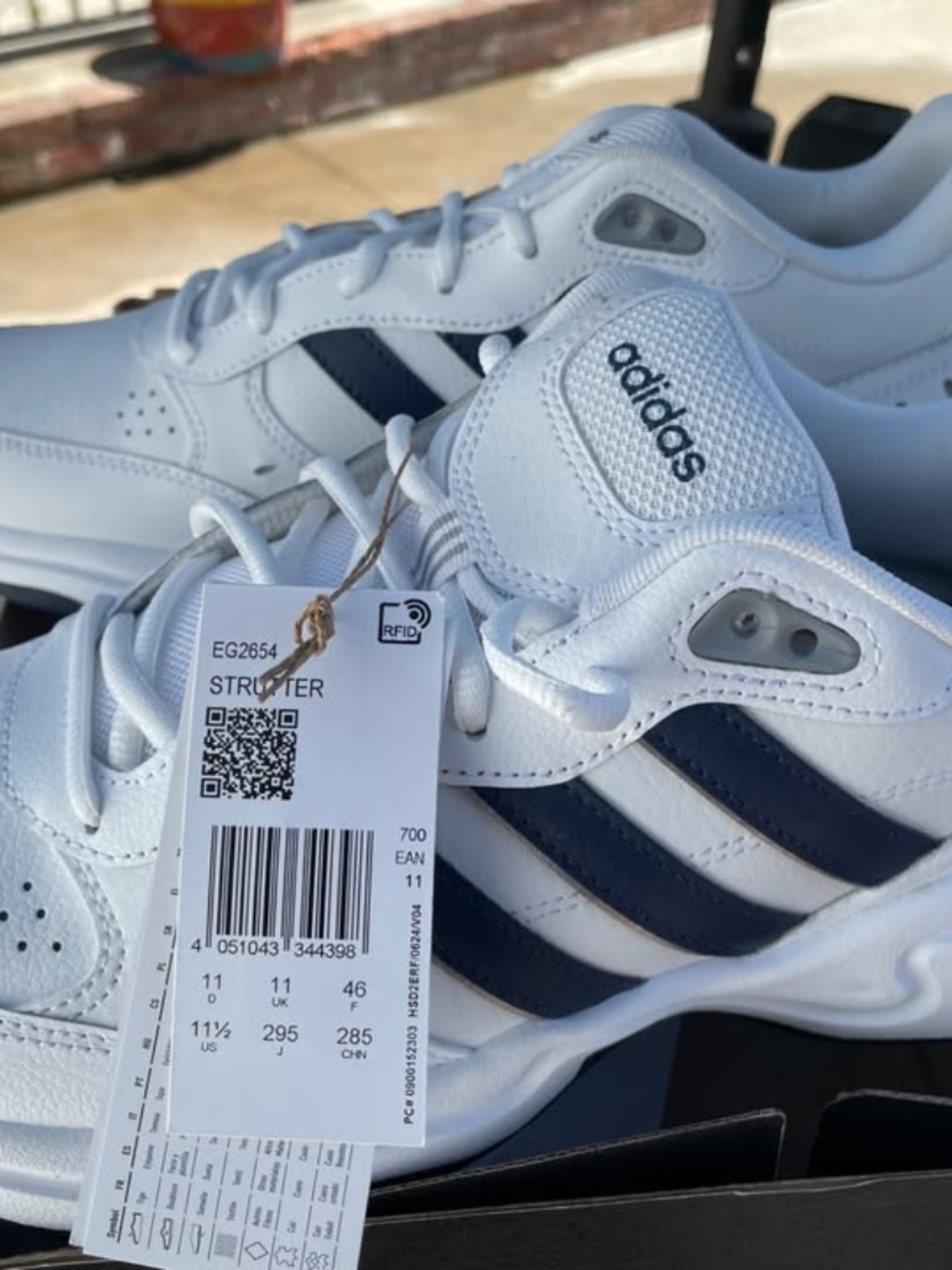 Adidas Mens Strutter Size 11.5 NWT
